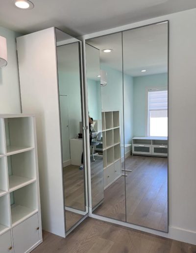 Corner PAX Mirror installation and assembly